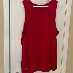 Nike tee short sleeve